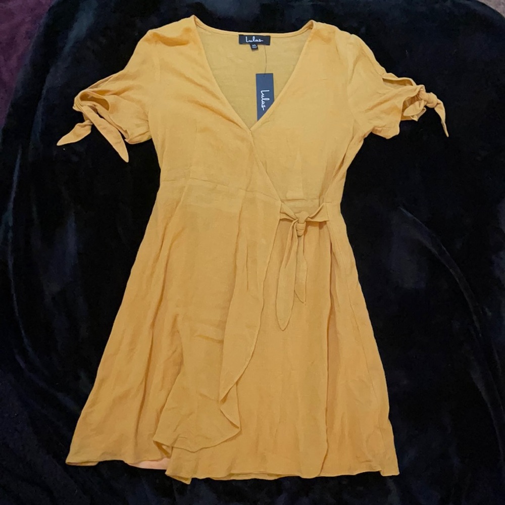 Lulu’s brand golden yellow wrap dress